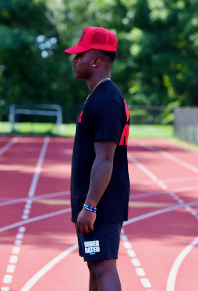 UNDERRATED BLACK T-SHIRT RED SIDE TEXT