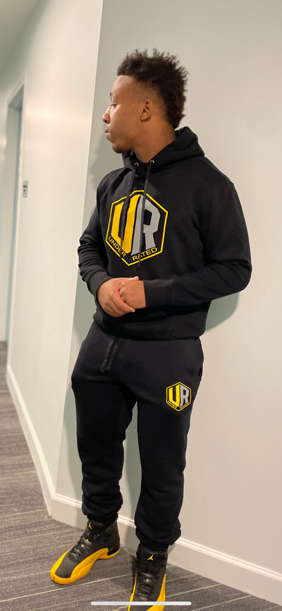 BLACK UNDERRATED SWEATPANTS