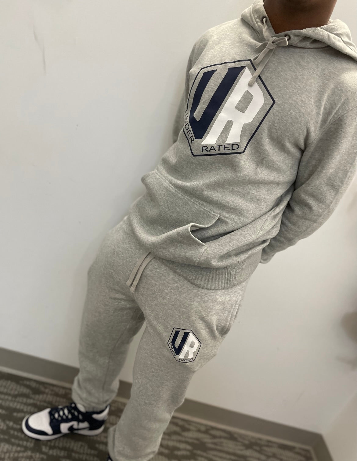 GREY UNDERRATED SWEATPANTS
